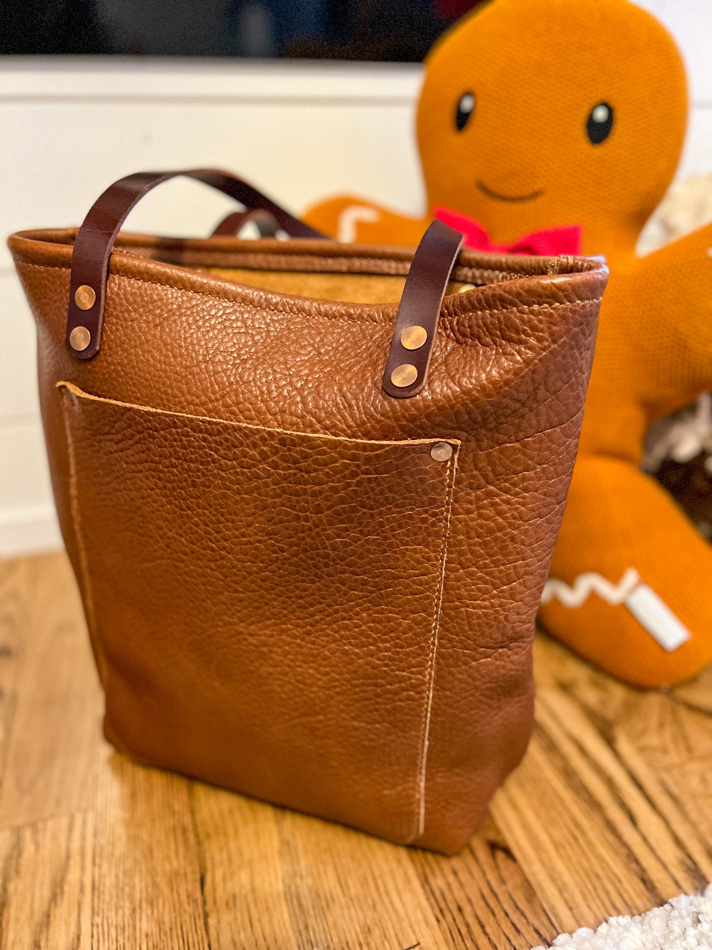 Tall Tote in English Tan